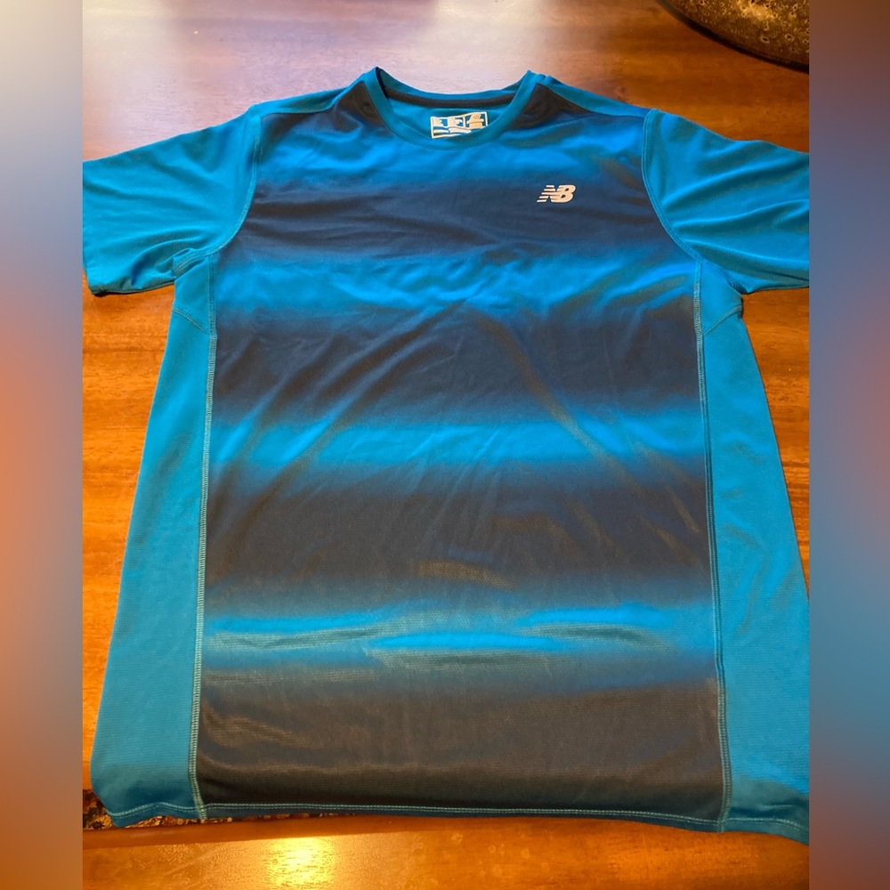 New Balance Tennis Shirt men’s medium